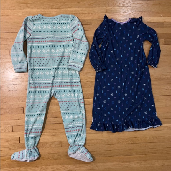 Cozy Toddler Pajama Set, Disney, Carters, Sz 5T, Elsa, Frozen Nightgown Footed - Picture 3 of 5